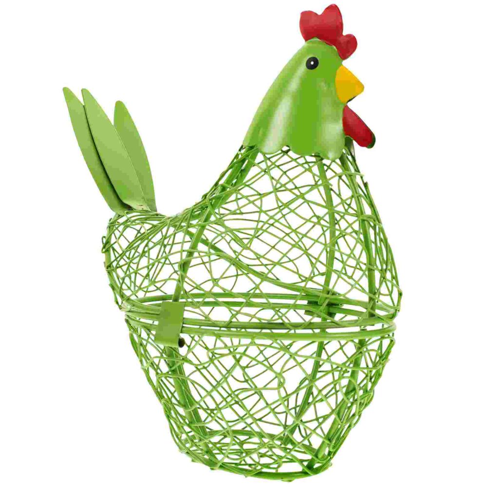 panier à œuf en fer vert en forme de poule sur fond blanc